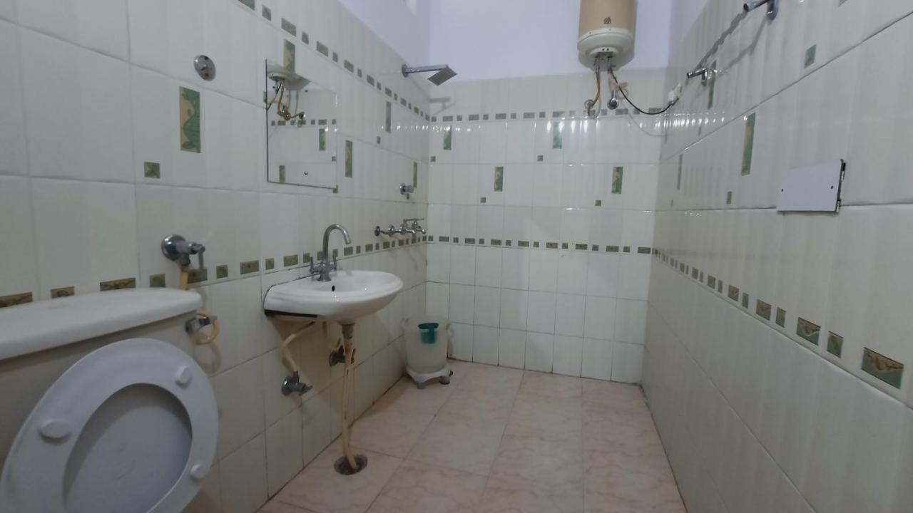 Hotel Holiday Inn Paradise Chandigarh Ngoại thất bức ảnh