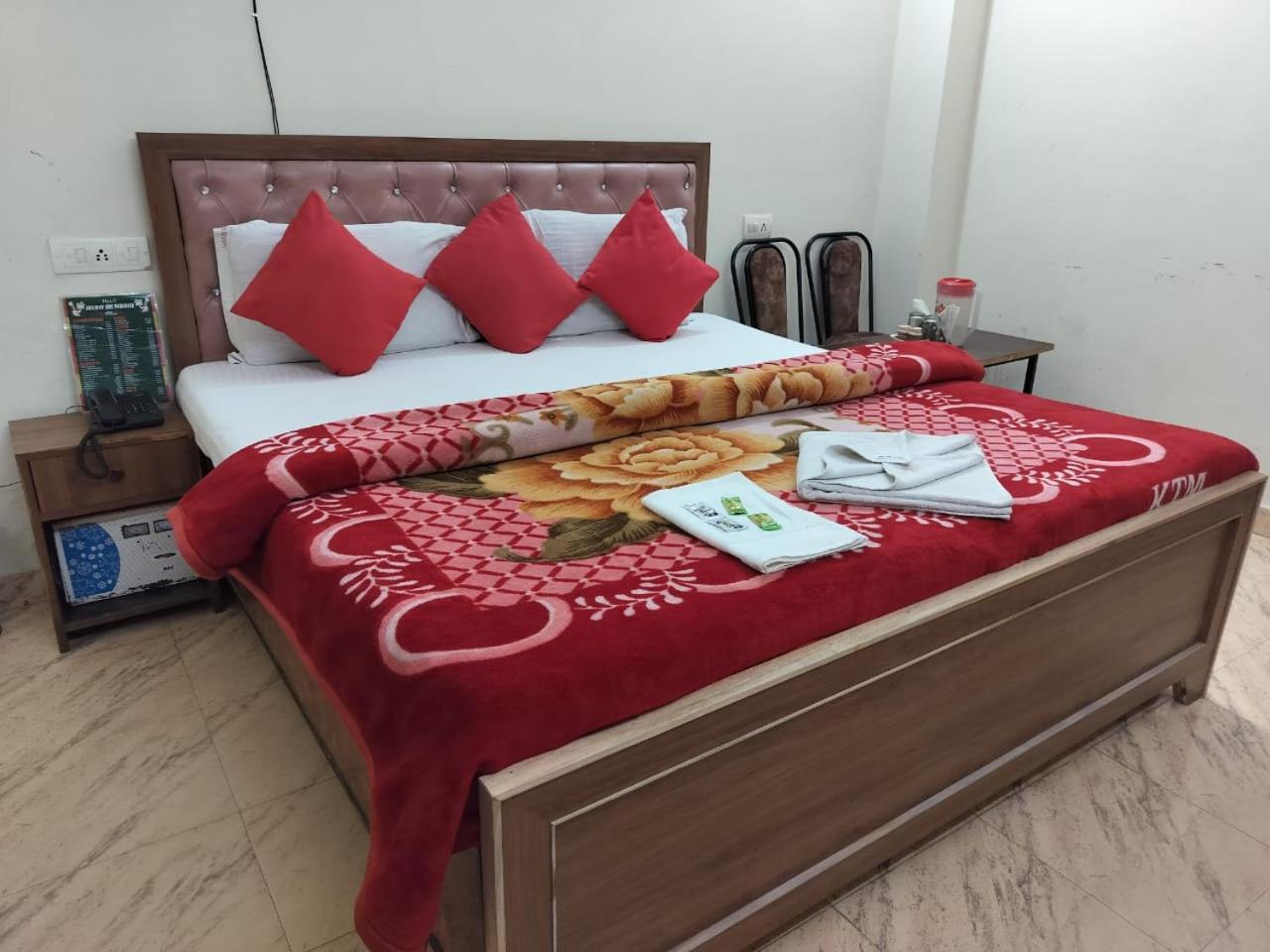 Hotel Holiday Inn Paradise Chandigarh Ngoại thất bức ảnh