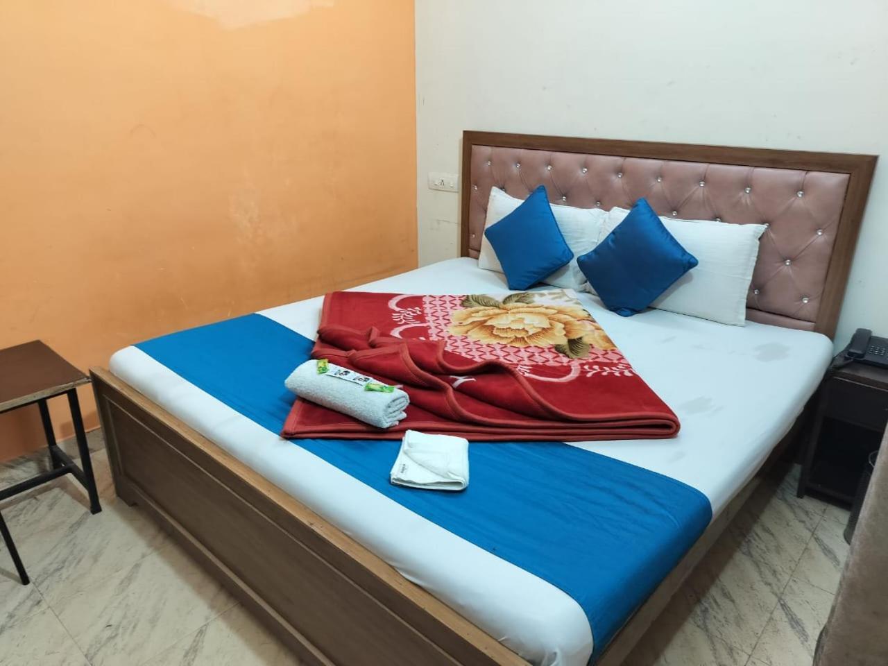 Hotel Holiday Inn Paradise Chandigarh Ngoại thất bức ảnh