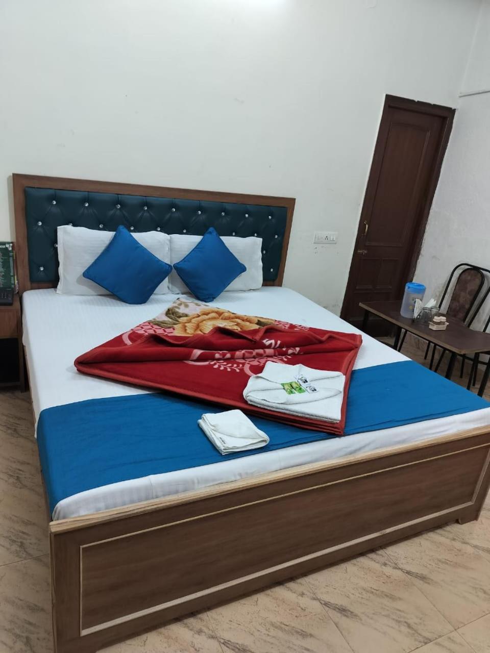 Hotel Holiday Inn Paradise Chandigarh Ngoại thất bức ảnh