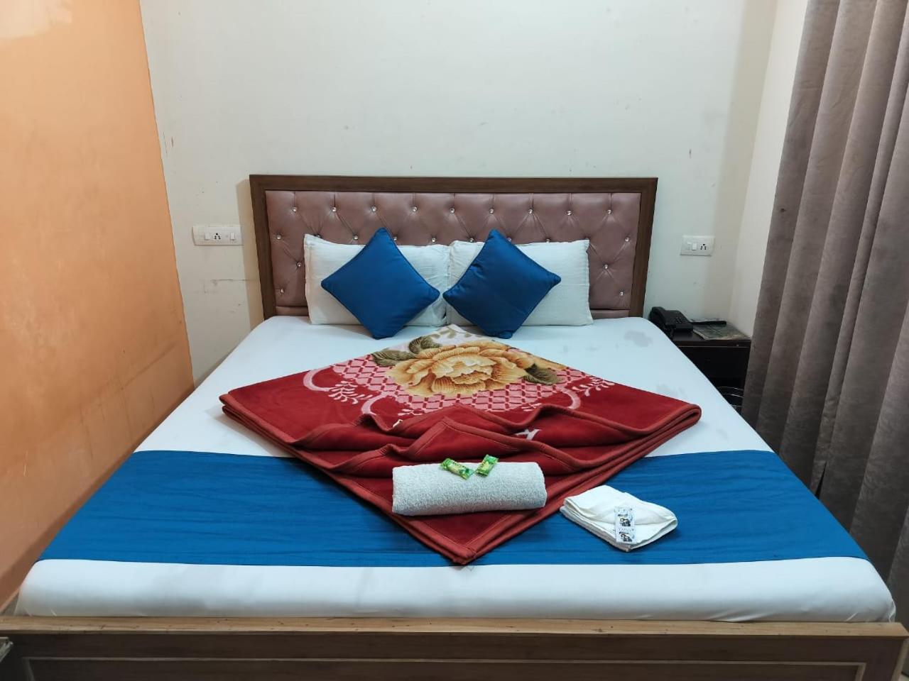 Hotel Holiday Inn Paradise Chandigarh Ngoại thất bức ảnh