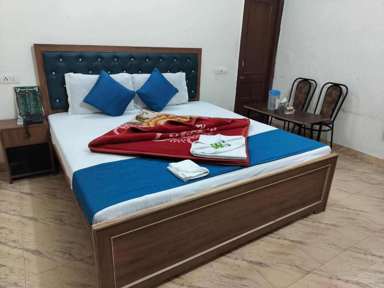 Hotel Holiday Inn Paradise Chandigarh Ngoại thất bức ảnh